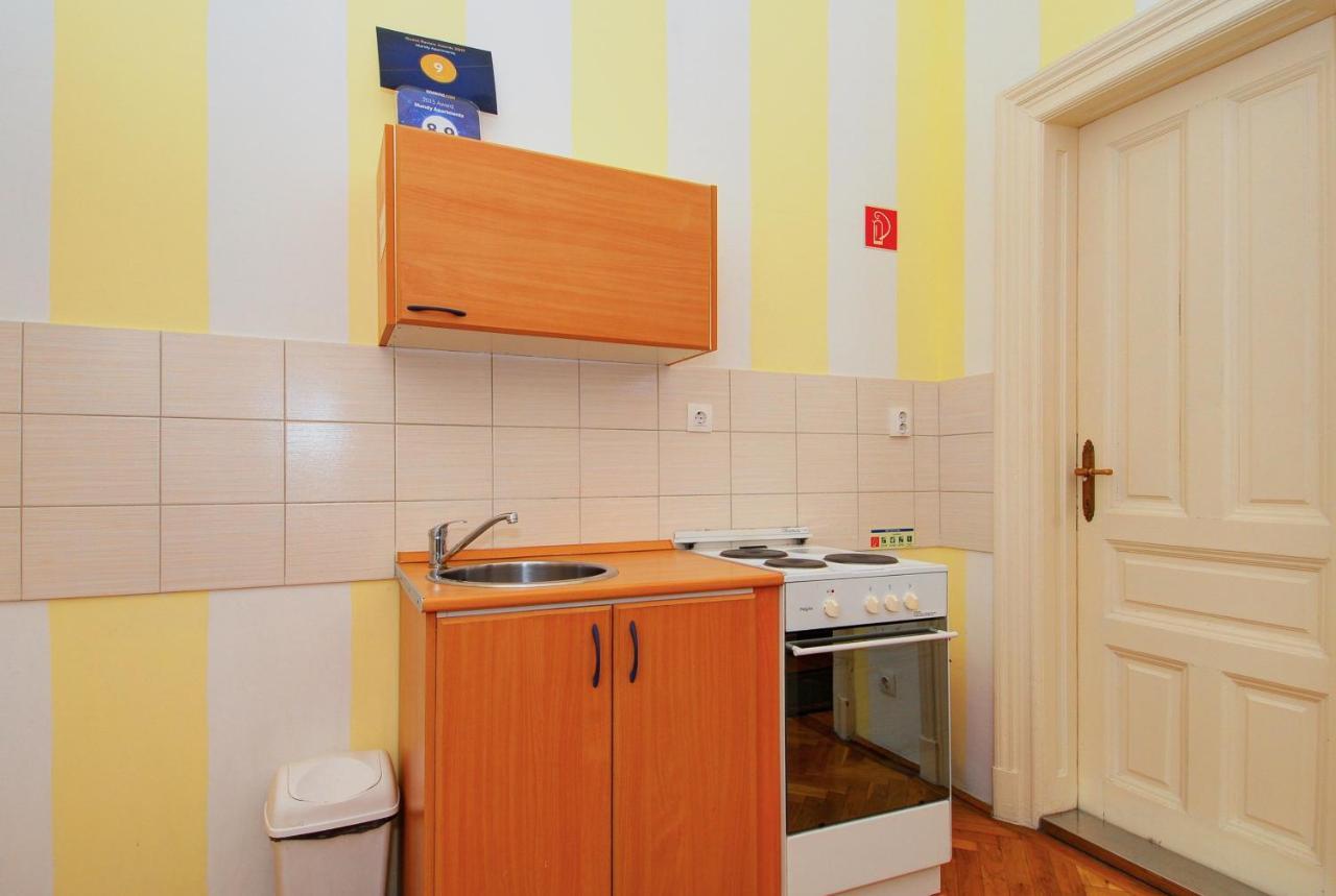 Mandy Apartments Budapeste Exterior foto